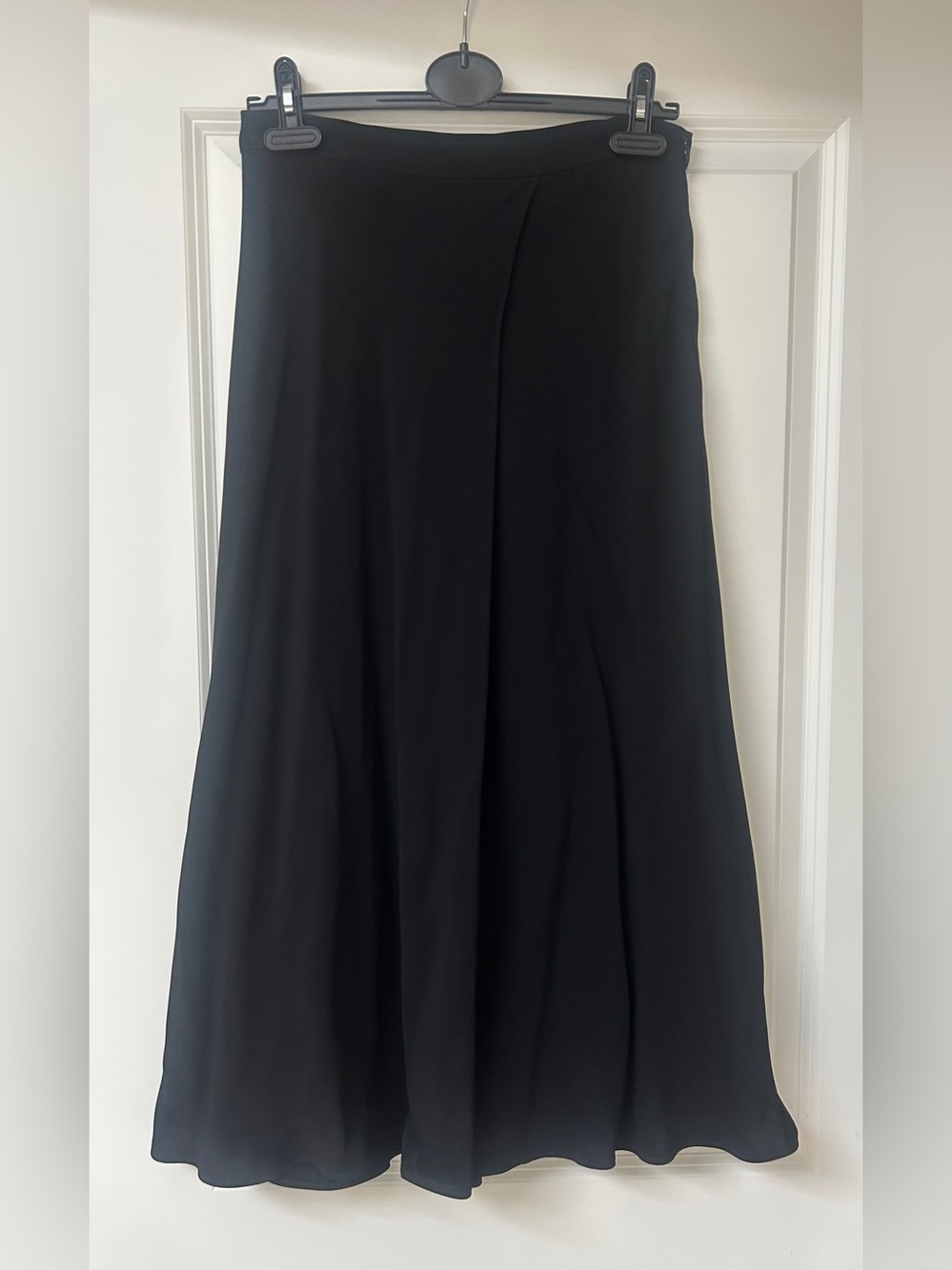 Massimo Dutti Black Maxi Skirt with Flowing Silhouette